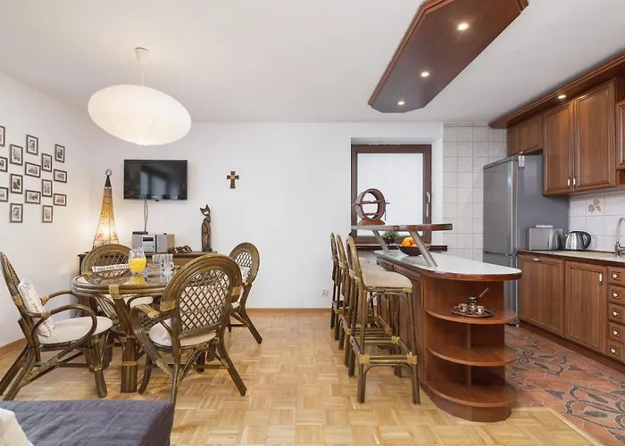 Retro Family Apartment Maly Plaszow By Noclegi Renters